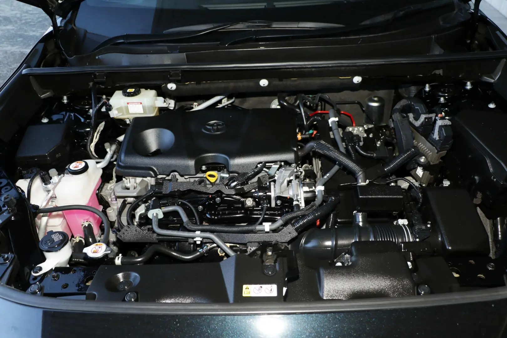 2021 Toyota RAV4 Gallery Image 22