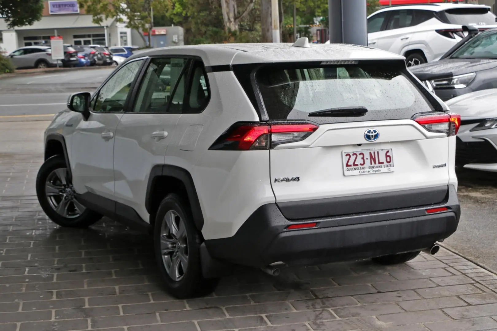 2023 Toyota RAV4 Gallery Image 2