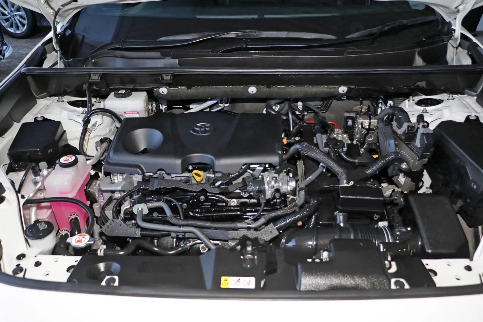 2022 Toyota RAV4 Gallery Image 19