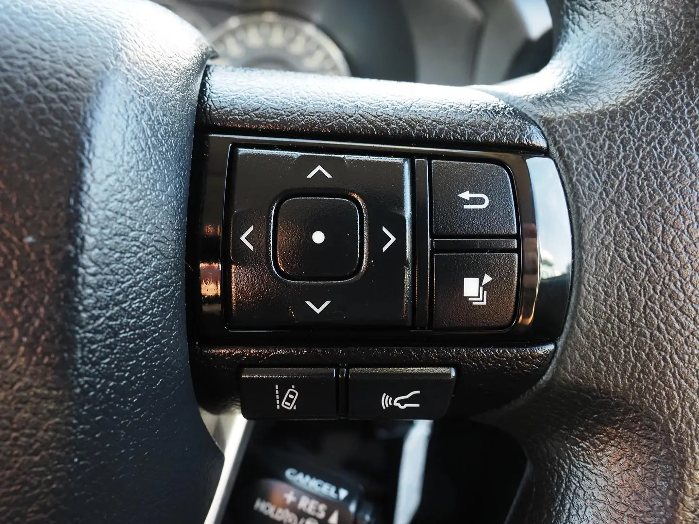 2023 Toyota Hilux Gallery Image 22