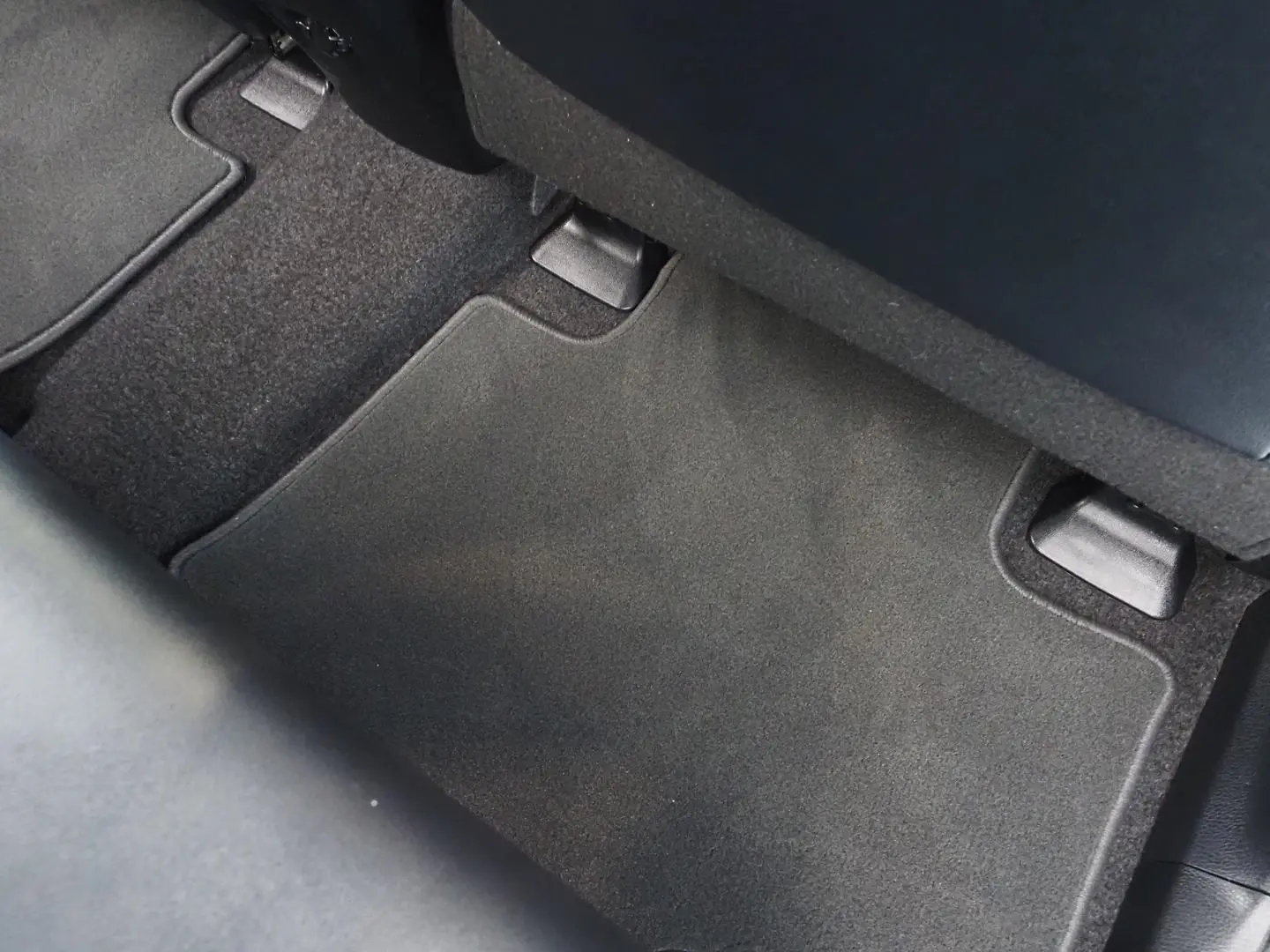 2018 Toyota RAV4 Gallery Image 15