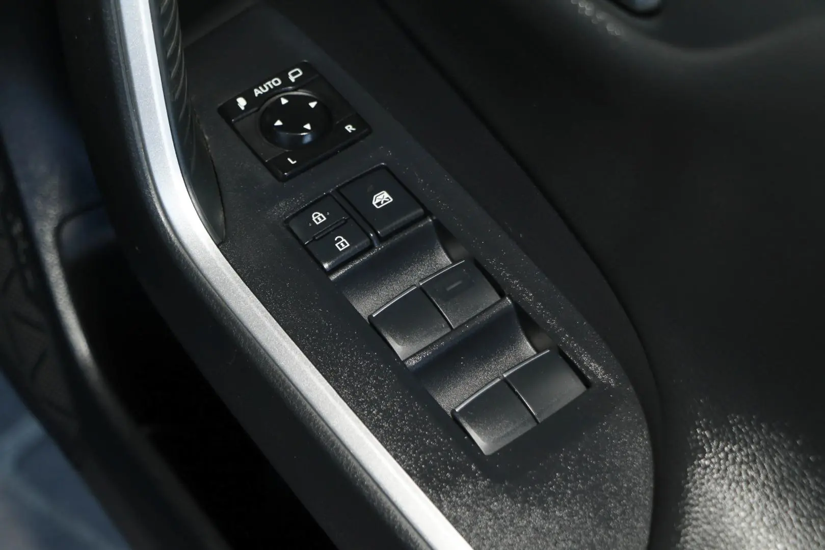 2021 Toyota RAV4 Gallery Image 21