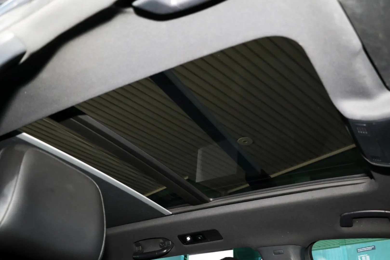 2018 Volkswagen Tiguan Gallery Image 15