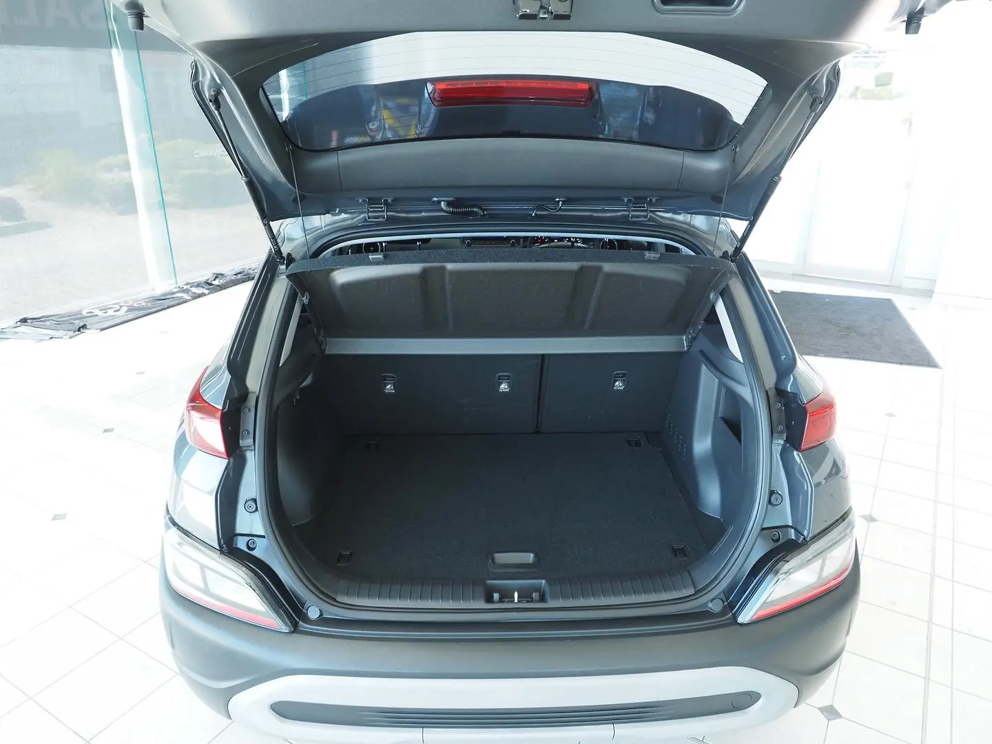 2022 Hyundai Kona Gallery Image 3