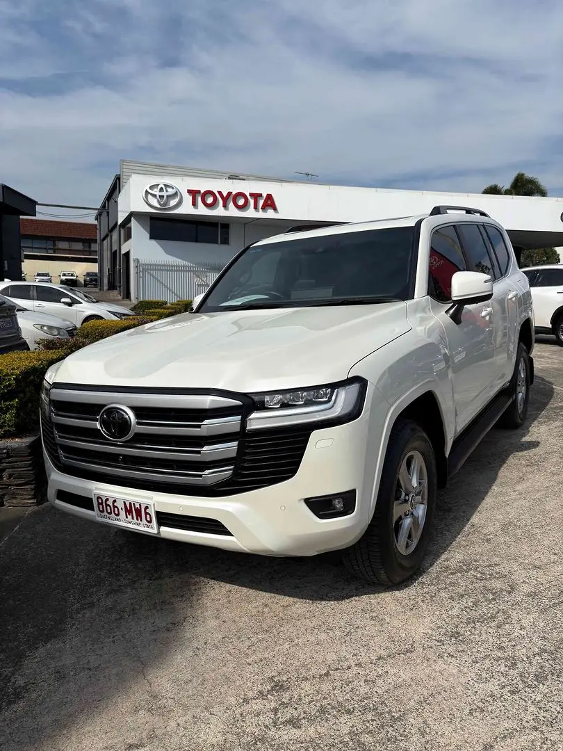 2024 Toyota Landcruiser Gallery Image 2