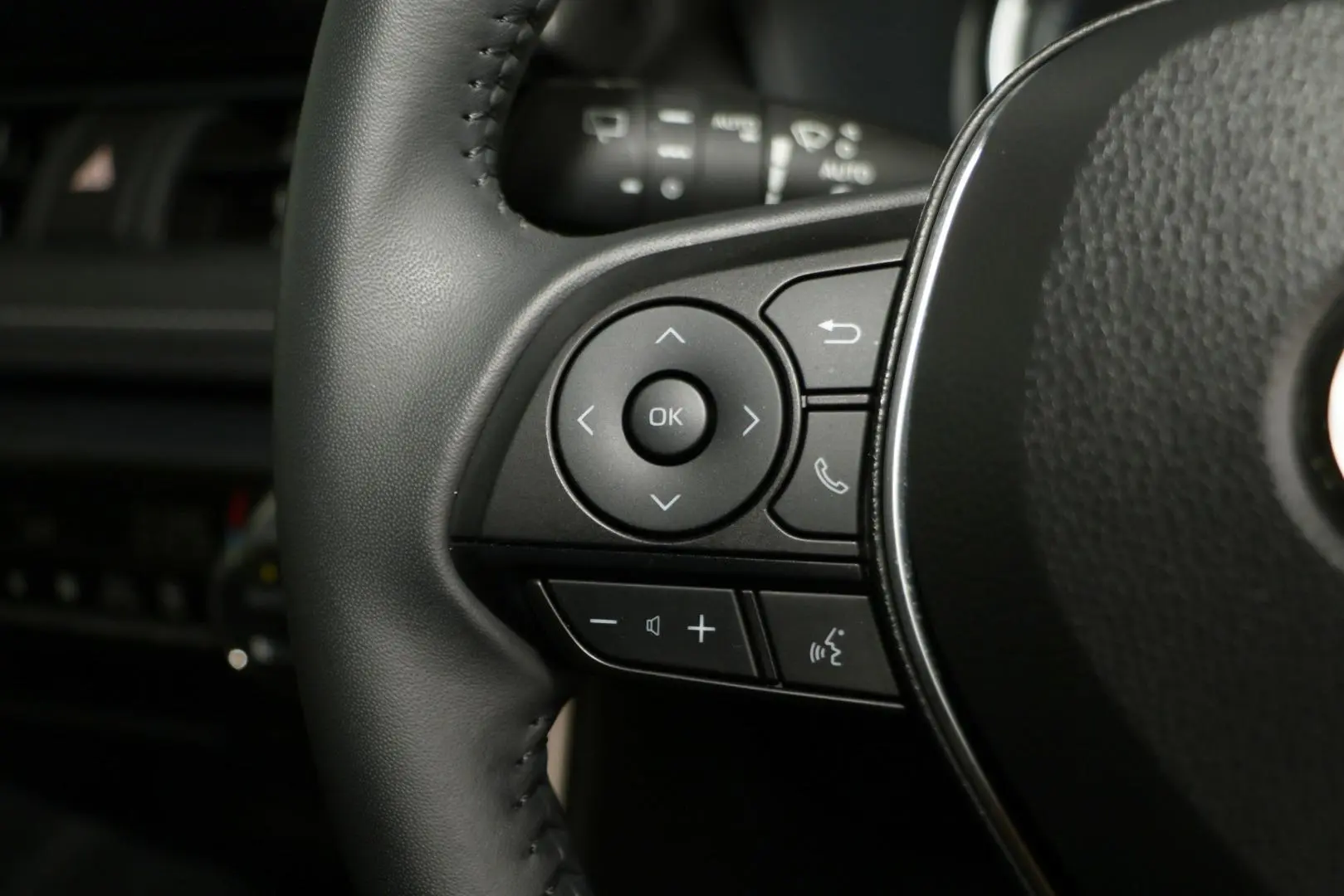 2024 Toyota RAV4 Gallery Image 13