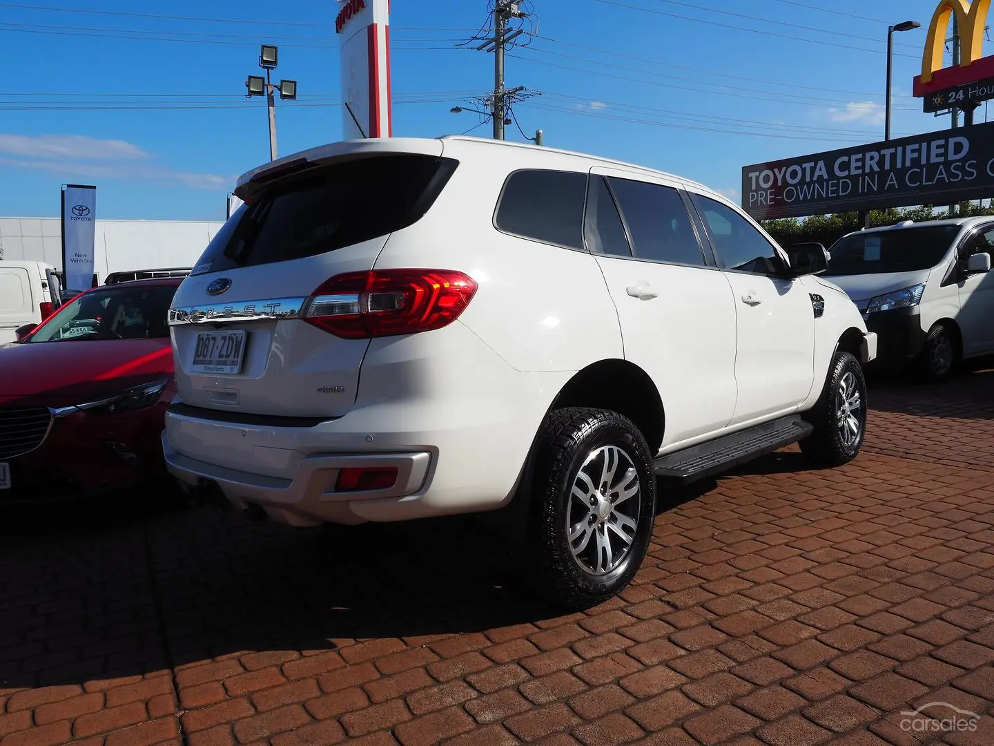 2019 Ford Everest Image 3