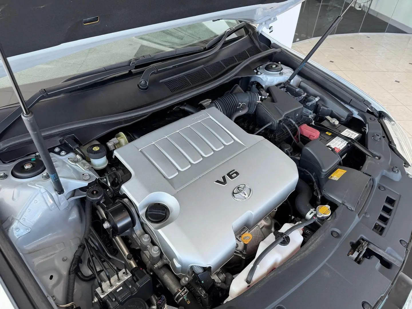 2016 Toyota Aurion Gallery Image 4