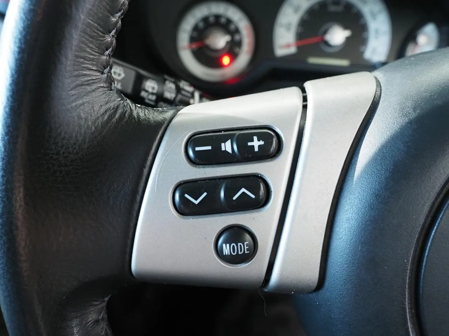 2013 Toyota FJ Cruiser Gallery Image 16