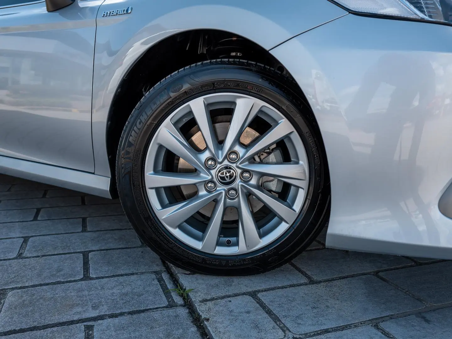 2024 Toyota Camry Gallery Image 2
