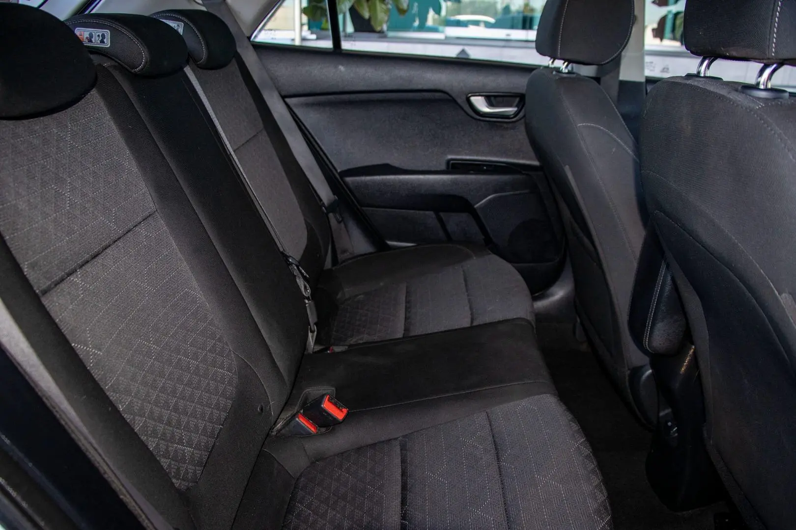 2019 Kia Rio Gallery Image 8