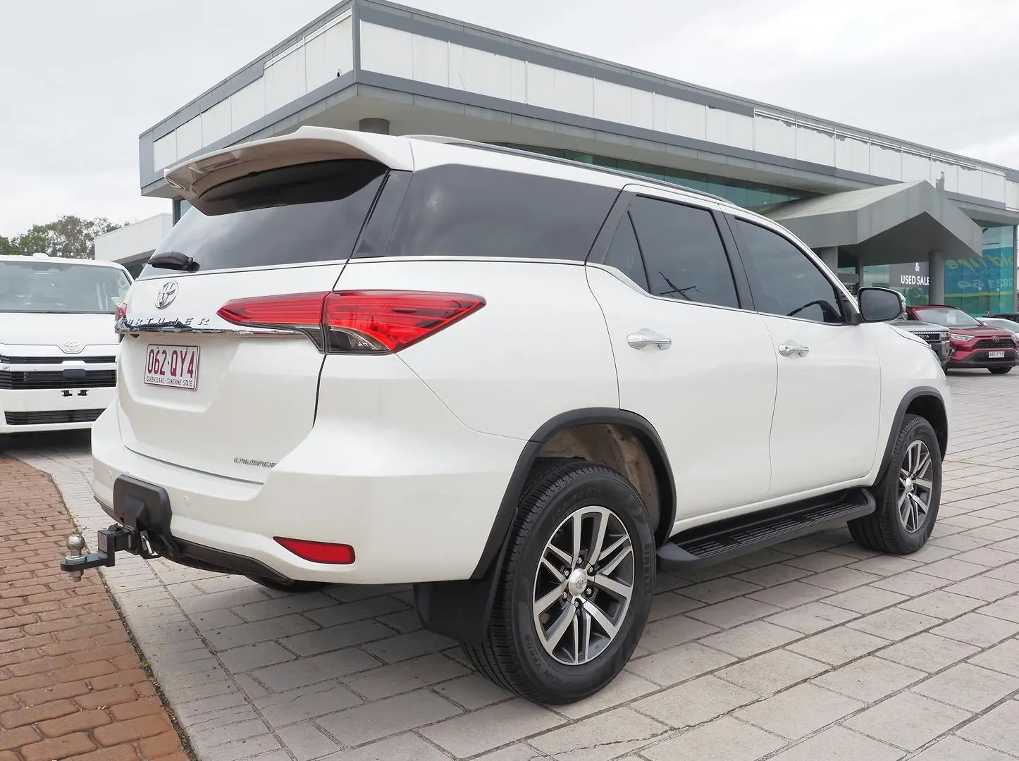 2017 Toyota Fortuner Gallery Image 3