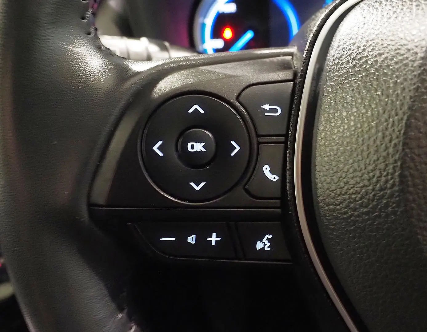 2024 Toyota RAV4 Gallery Image 21