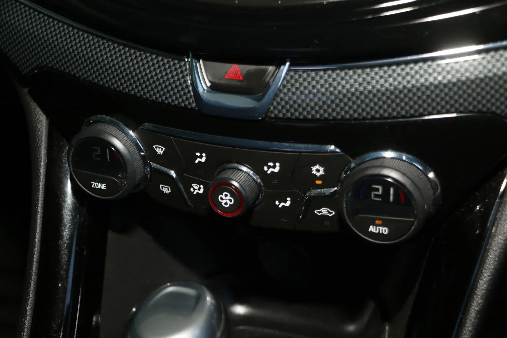 2017 Holden Commodore Gallery Image 16