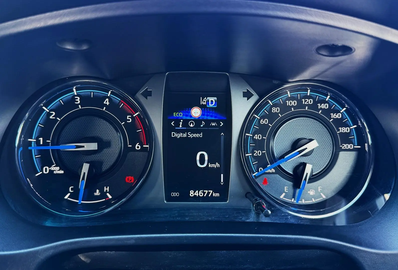 2022 Toyota Hilux Gallery Image 9