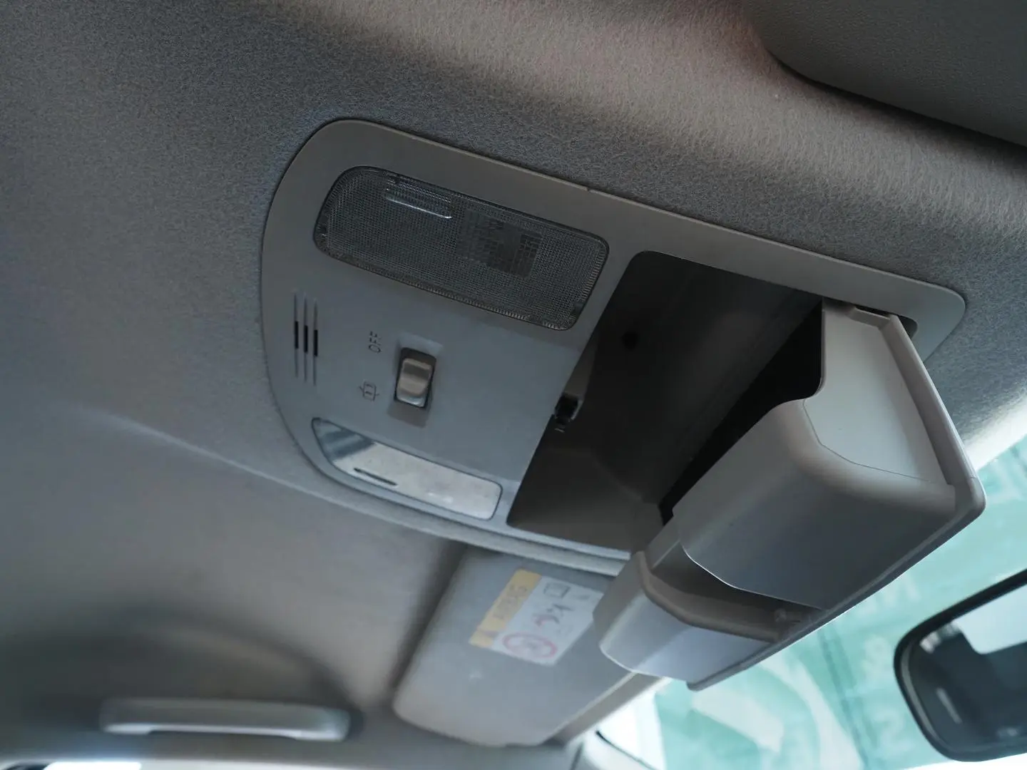 2019 Toyota Hilux Gallery Image 27