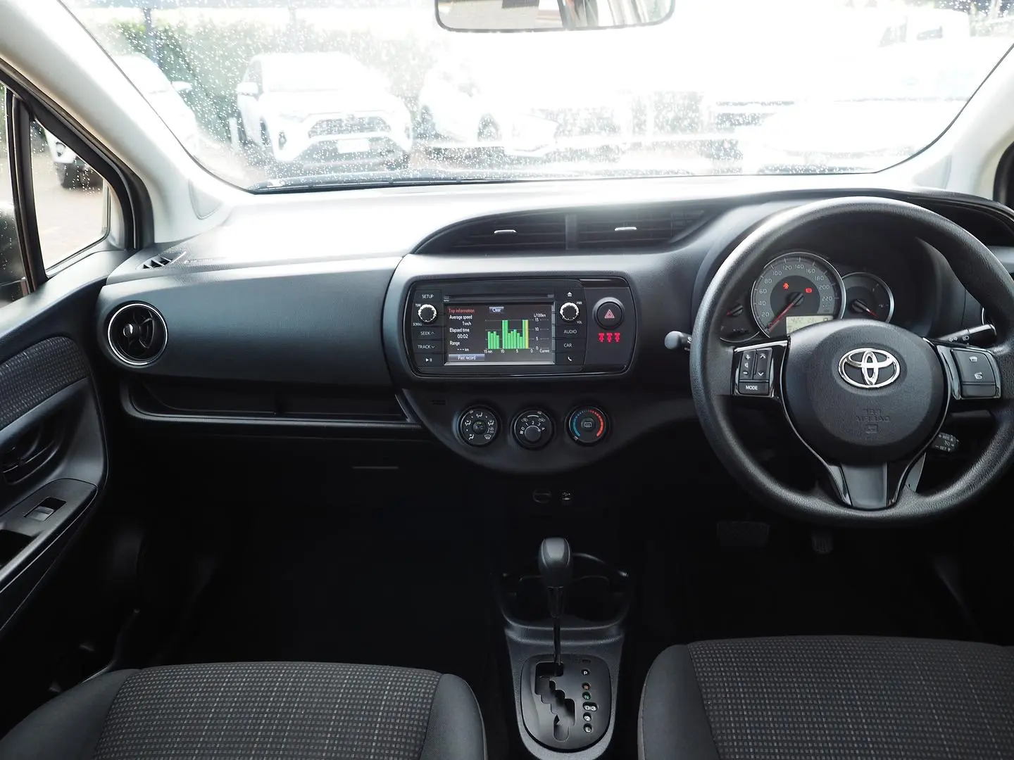 2019 Toyota Yaris Image 16