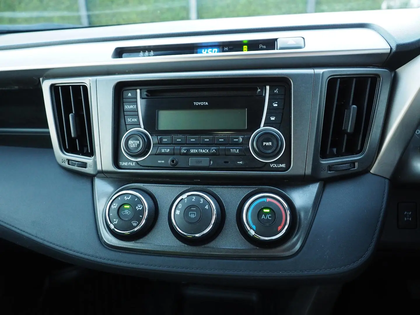 2013 Toyota RAV4 Gallery Image 31