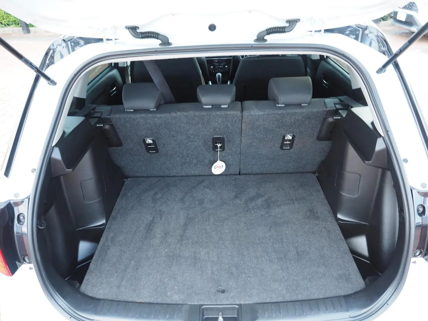 2017 Suzuki Vitara Gallery Image 10