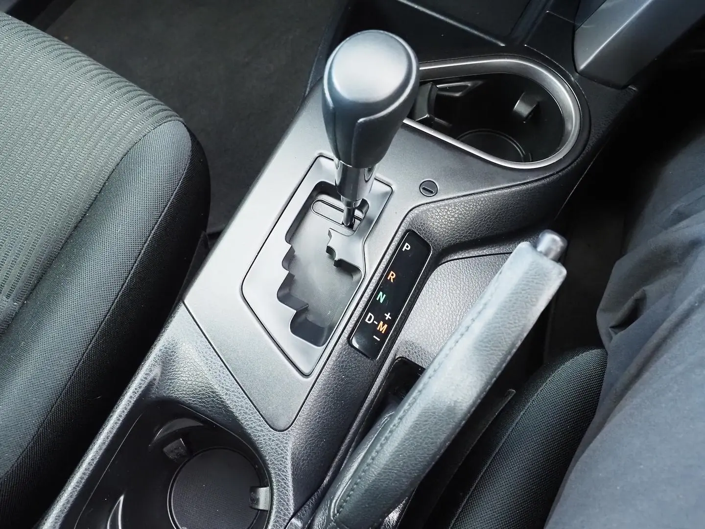 2017 Toyota RAV4 Gallery Image 21