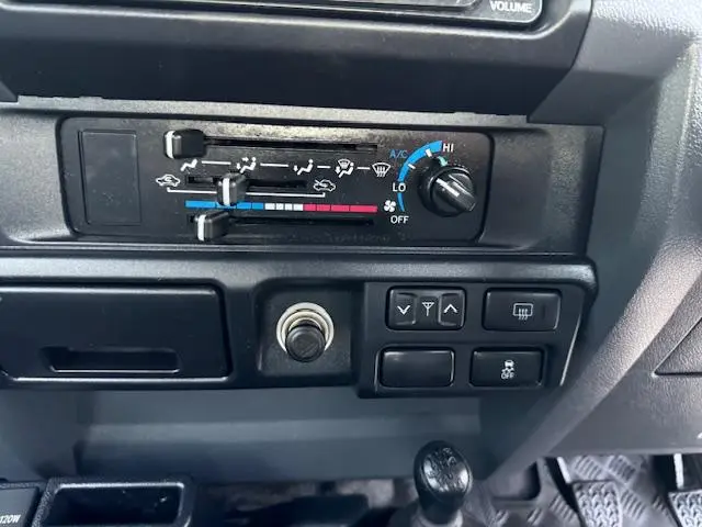 2018 Toyota Landcruiser Gallery Image 18