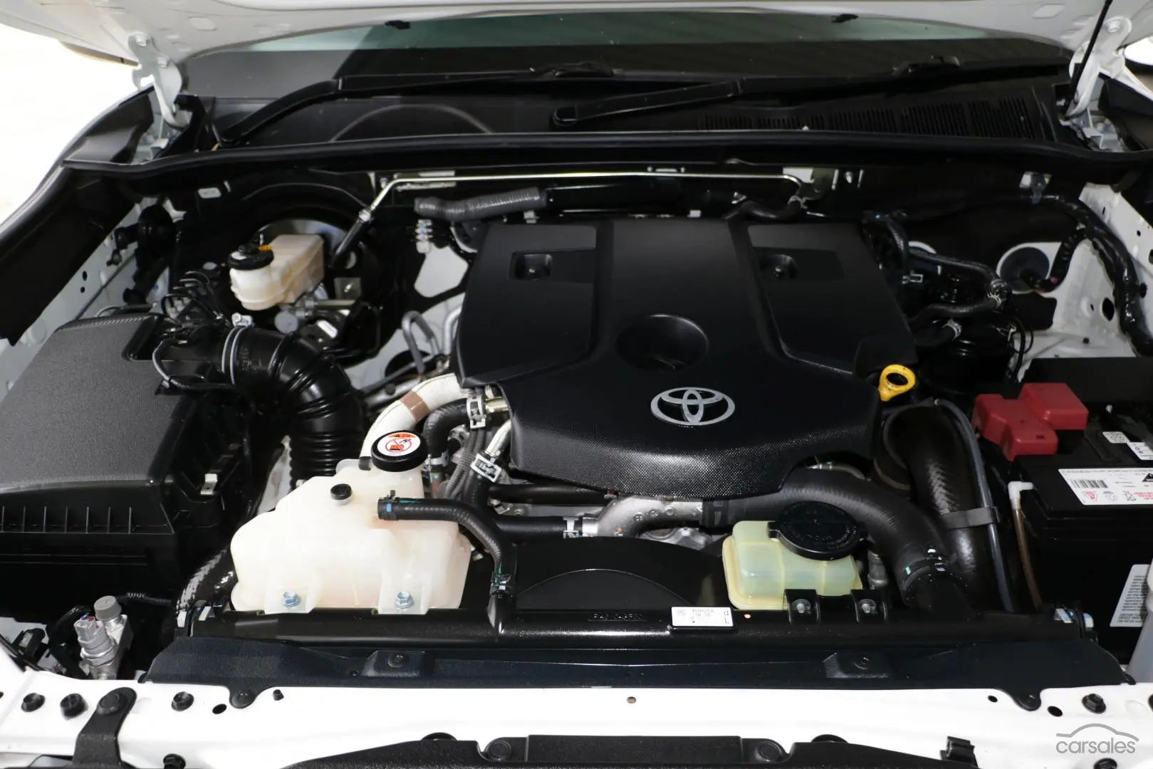 2017 Toyota Fortuner Image 20