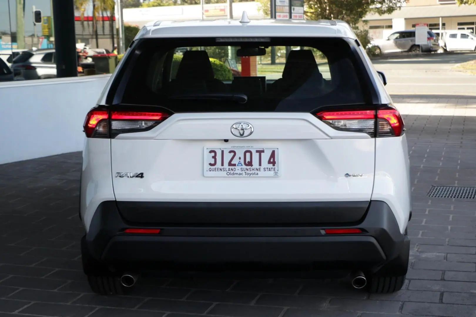 2025 Toyota RAV4 Gallery Image 5