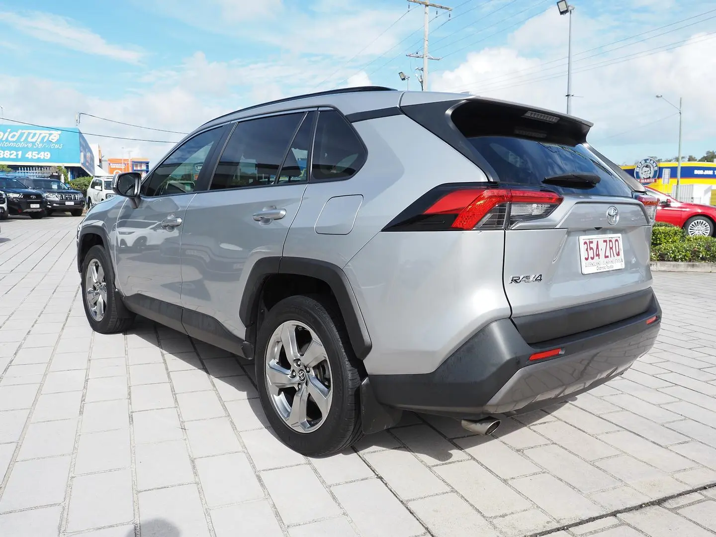 2020 Toyota RAV4 Gallery Image 3