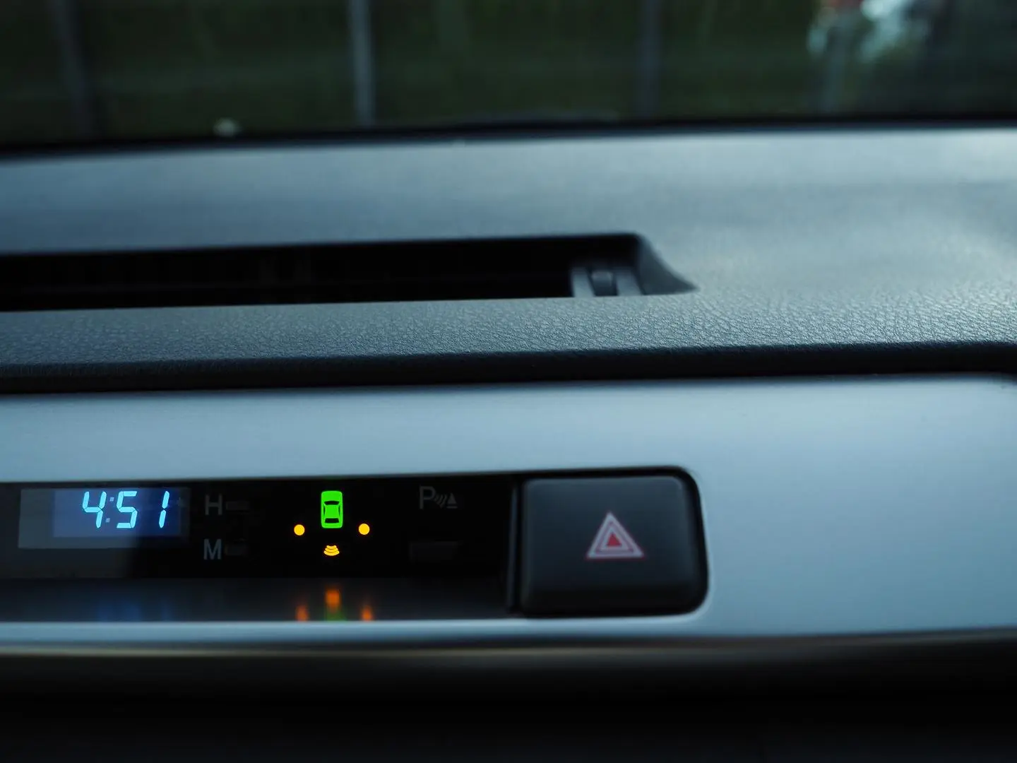 2013 Toyota RAV4 Gallery Image 38
