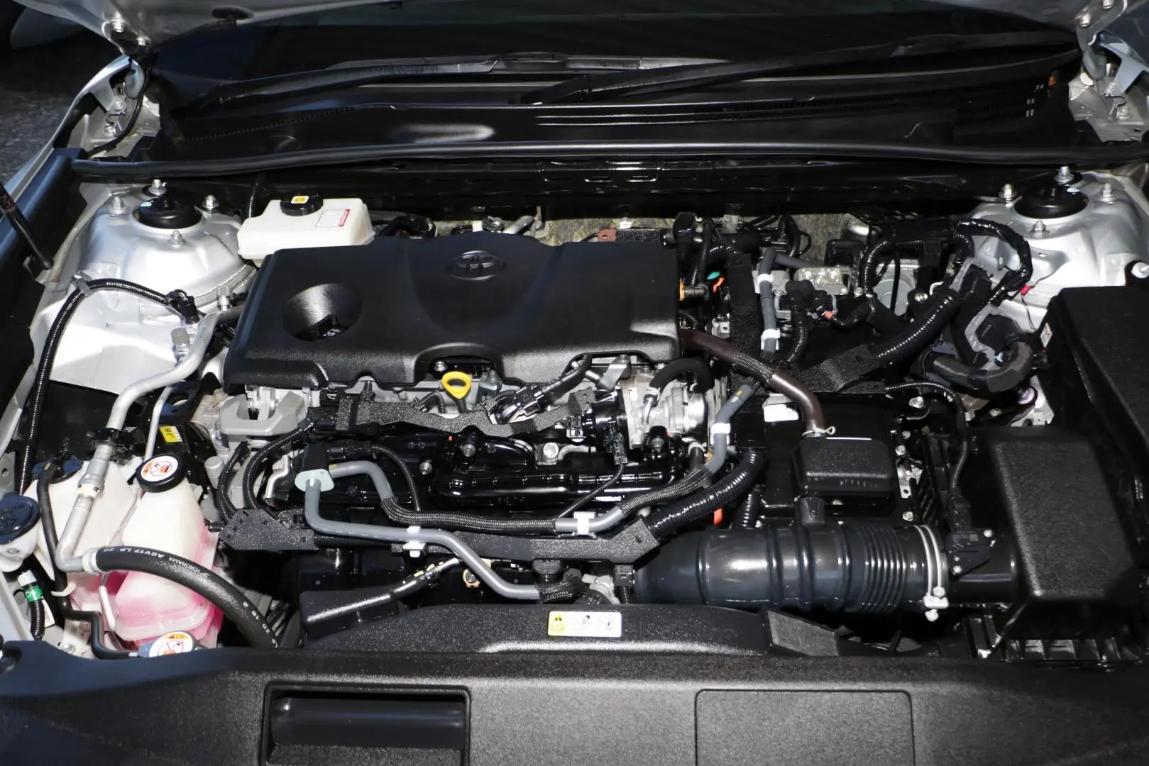 2021 Toyota Camry Gallery Image 18