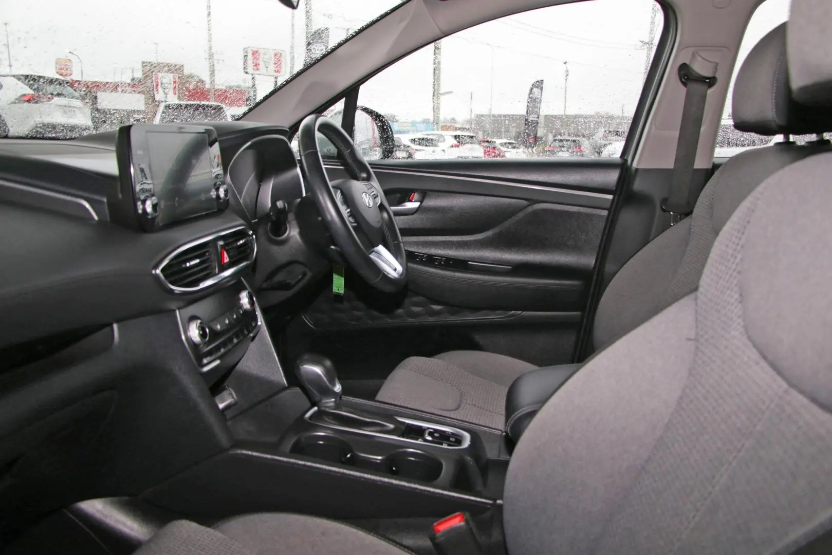 2023 Hyundai Santa Fe Gallery Image 8