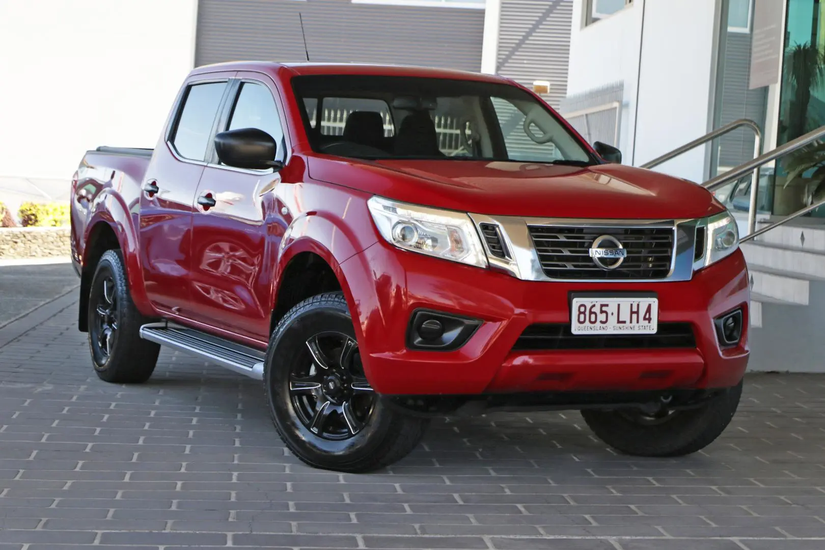 2017 Nissan Navara Image 1