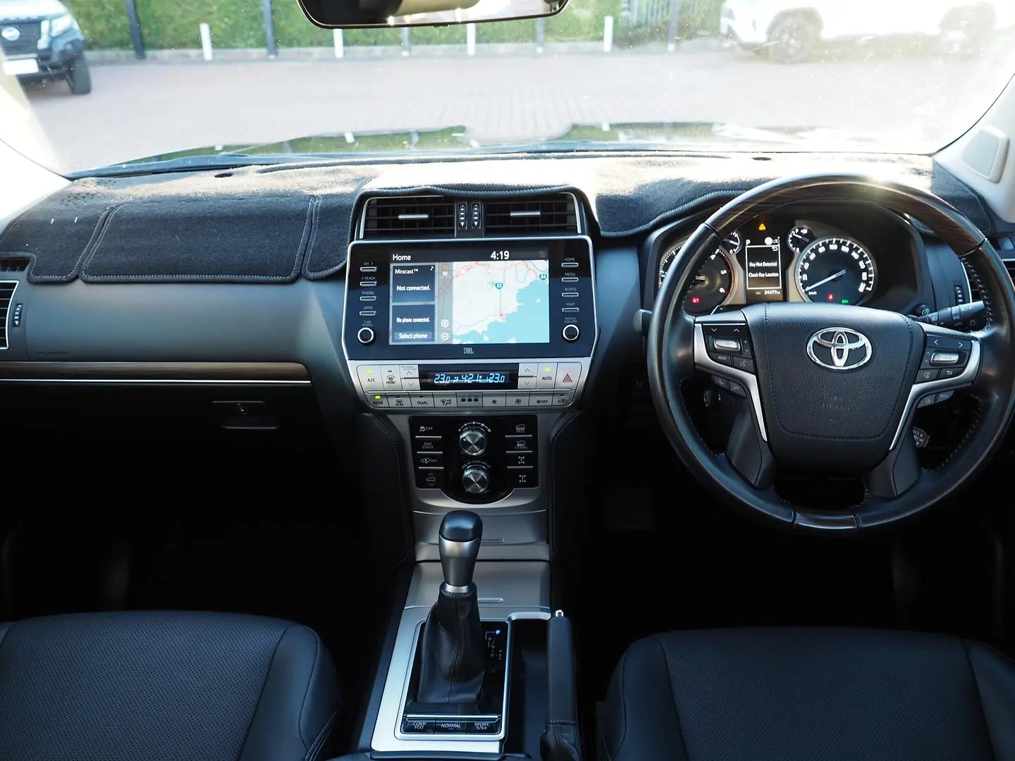 2023 Toyota Landcruiser Prado Gallery Image 21