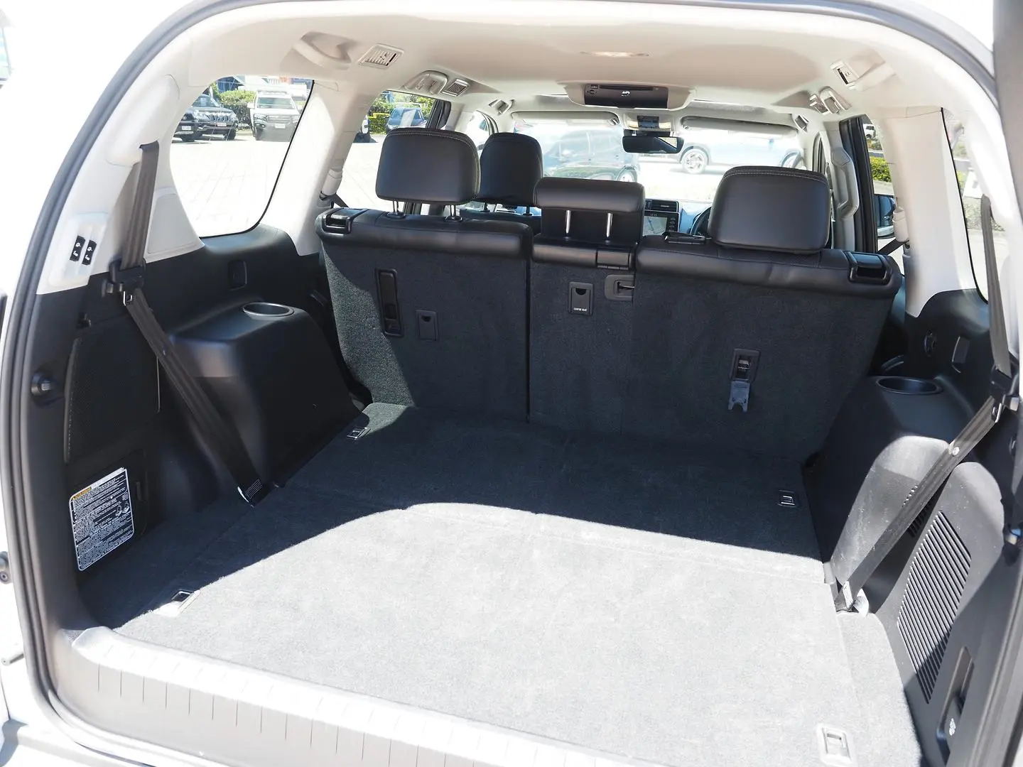 2022 Toyota Landcruiser Prado Gallery Image 19