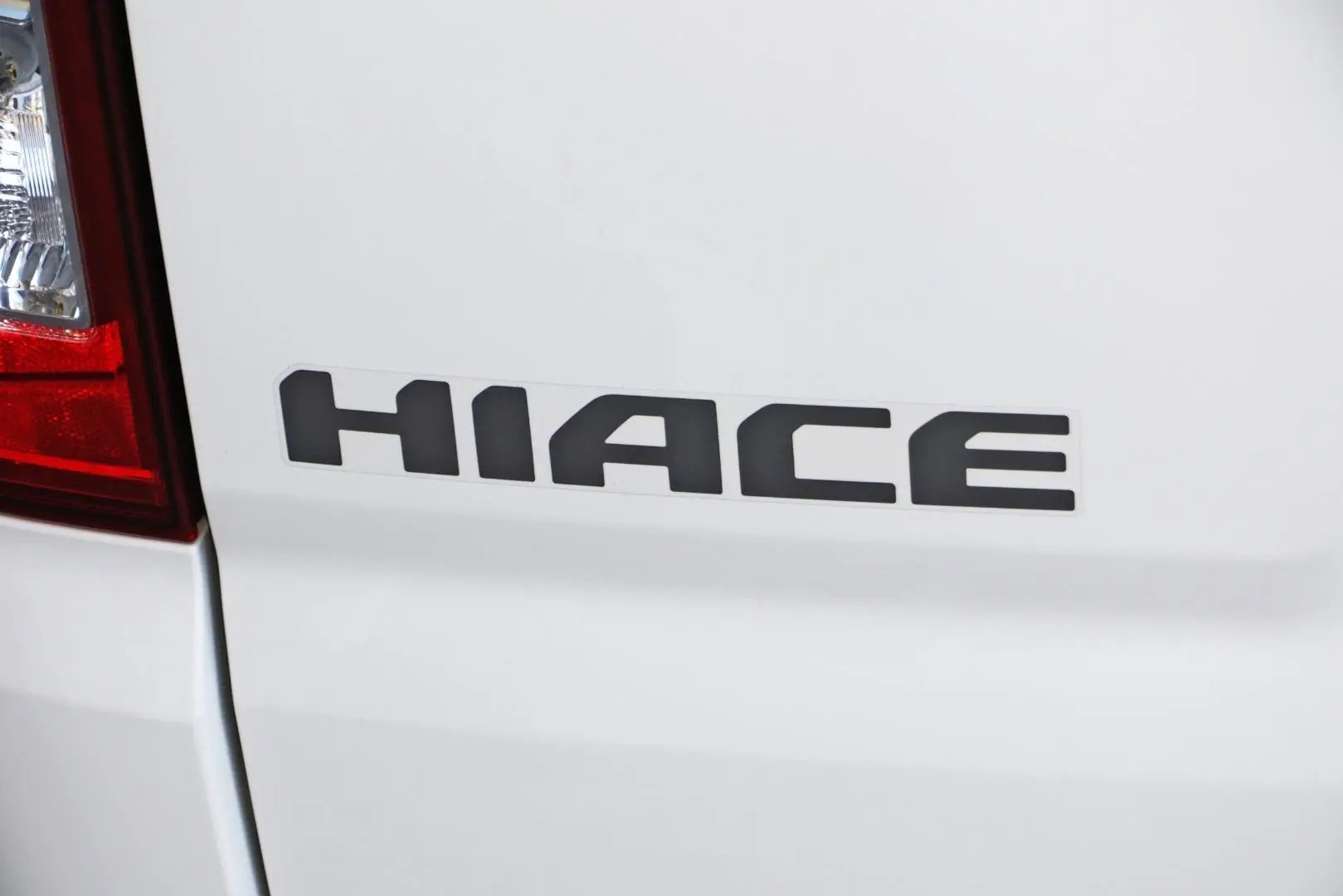 2022 Toyota Hiace Gallery Image 19