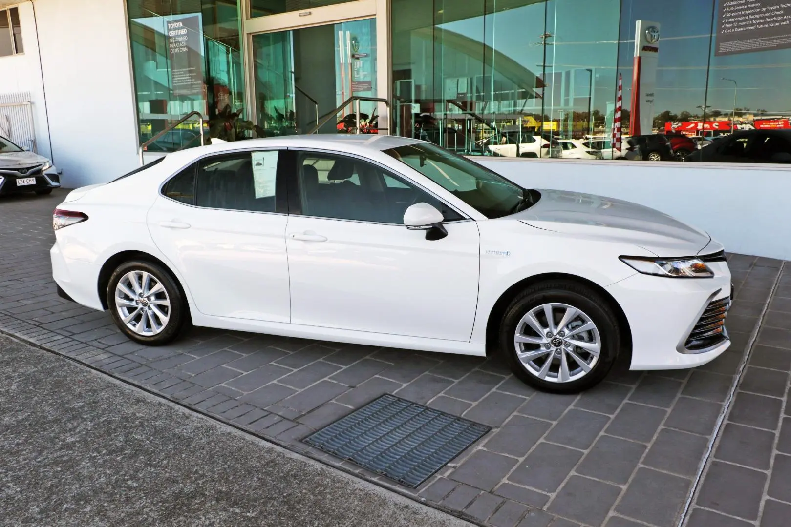 2023 Toyota Camry Gallery Image 5