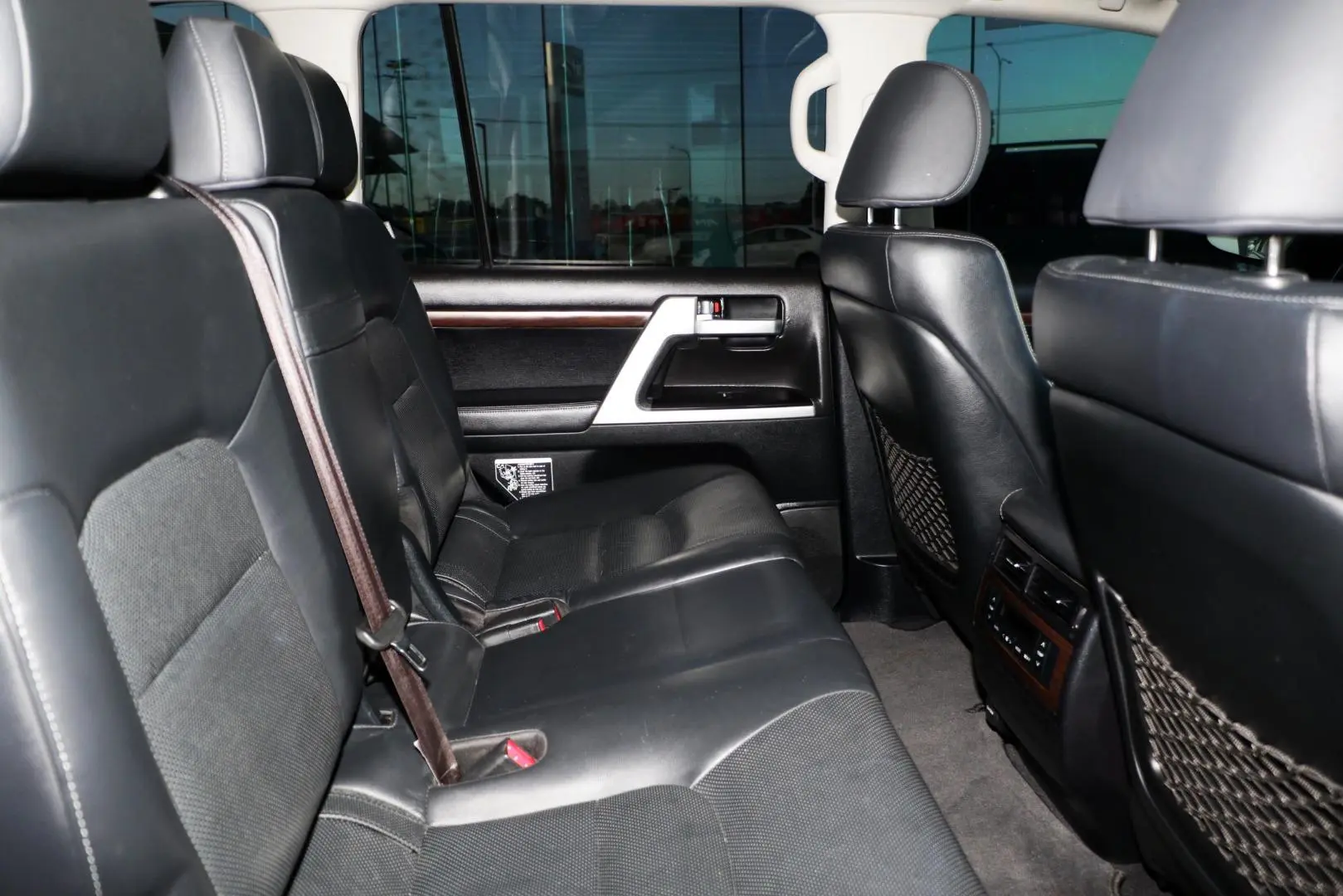 2018 Toyota Landcruiser Gallery Image 9