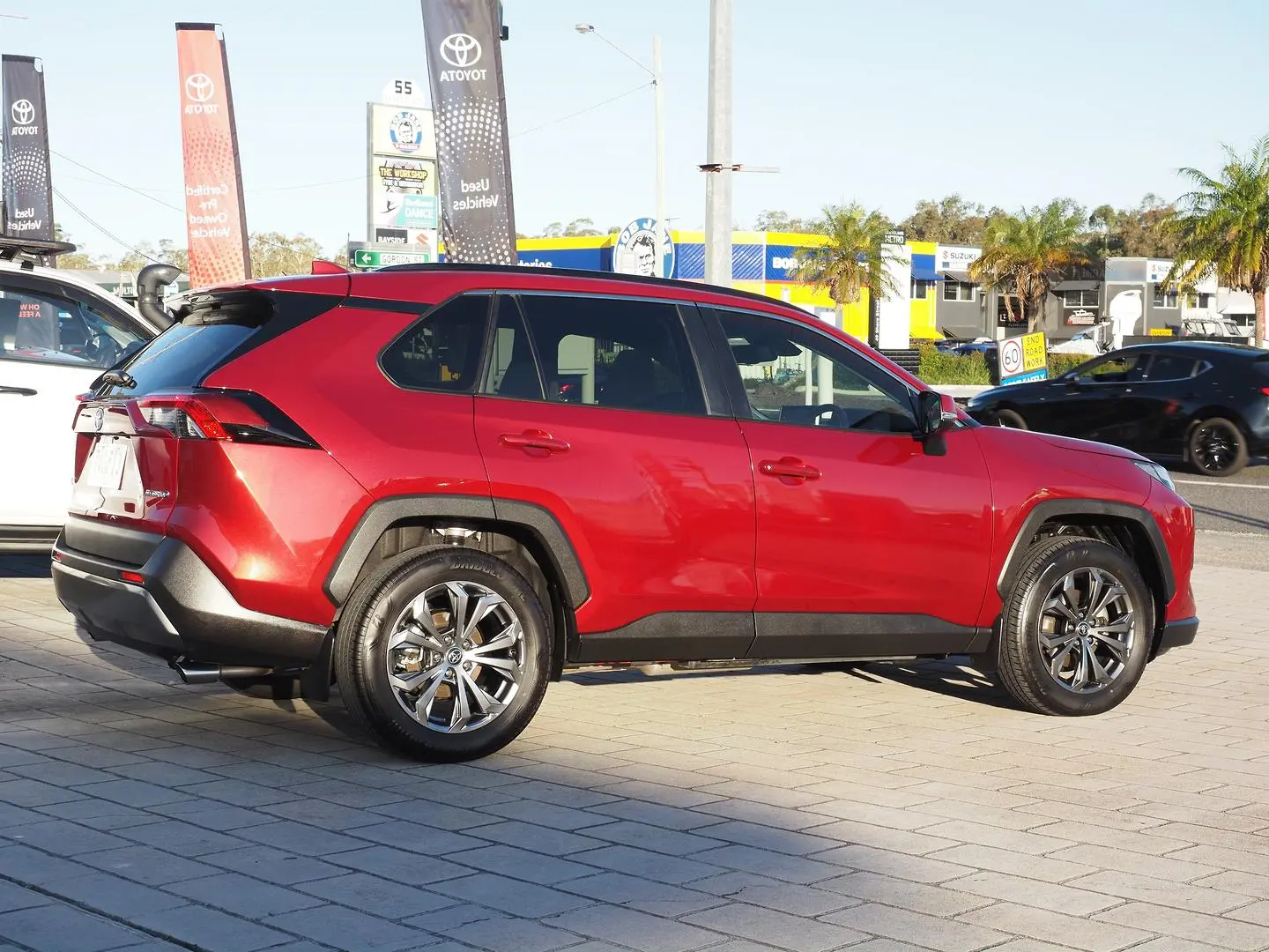 2022 Toyota RAV4 Gallery Image 7