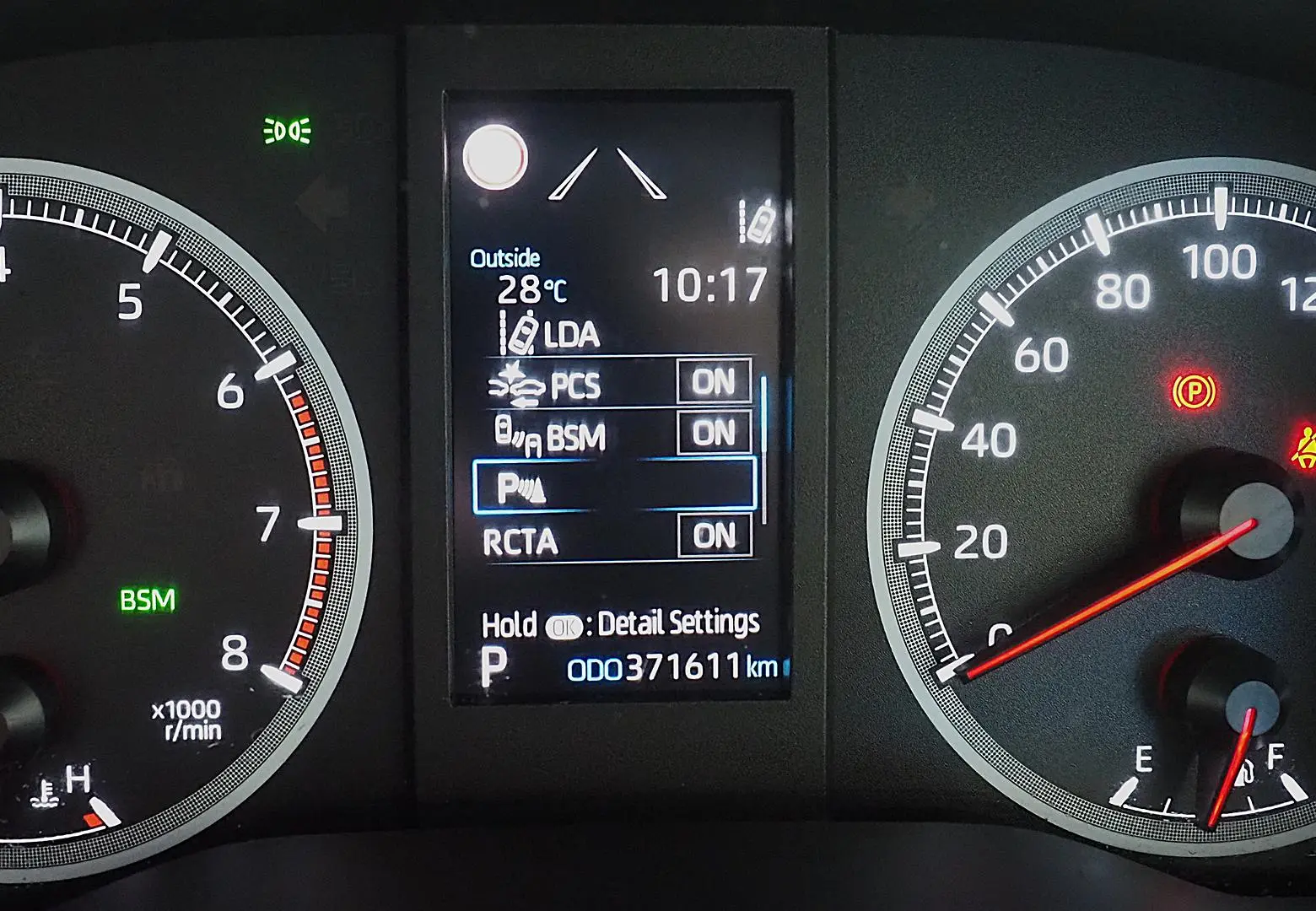 2019 Toyota Hiace Gallery Image 30