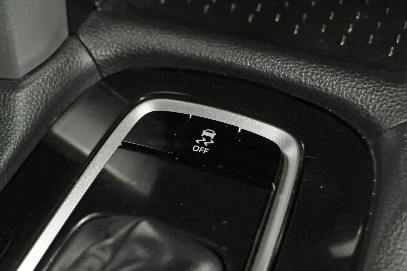 2023 Toyota Corolla Cross Gallery Image 13