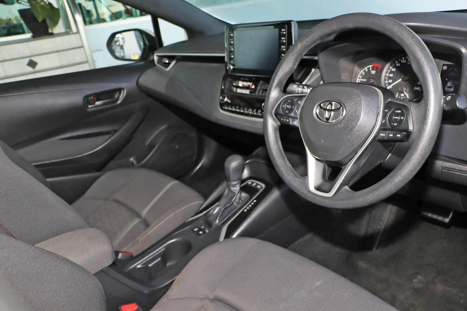 2022 Toyota Corolla Gallery Image 6