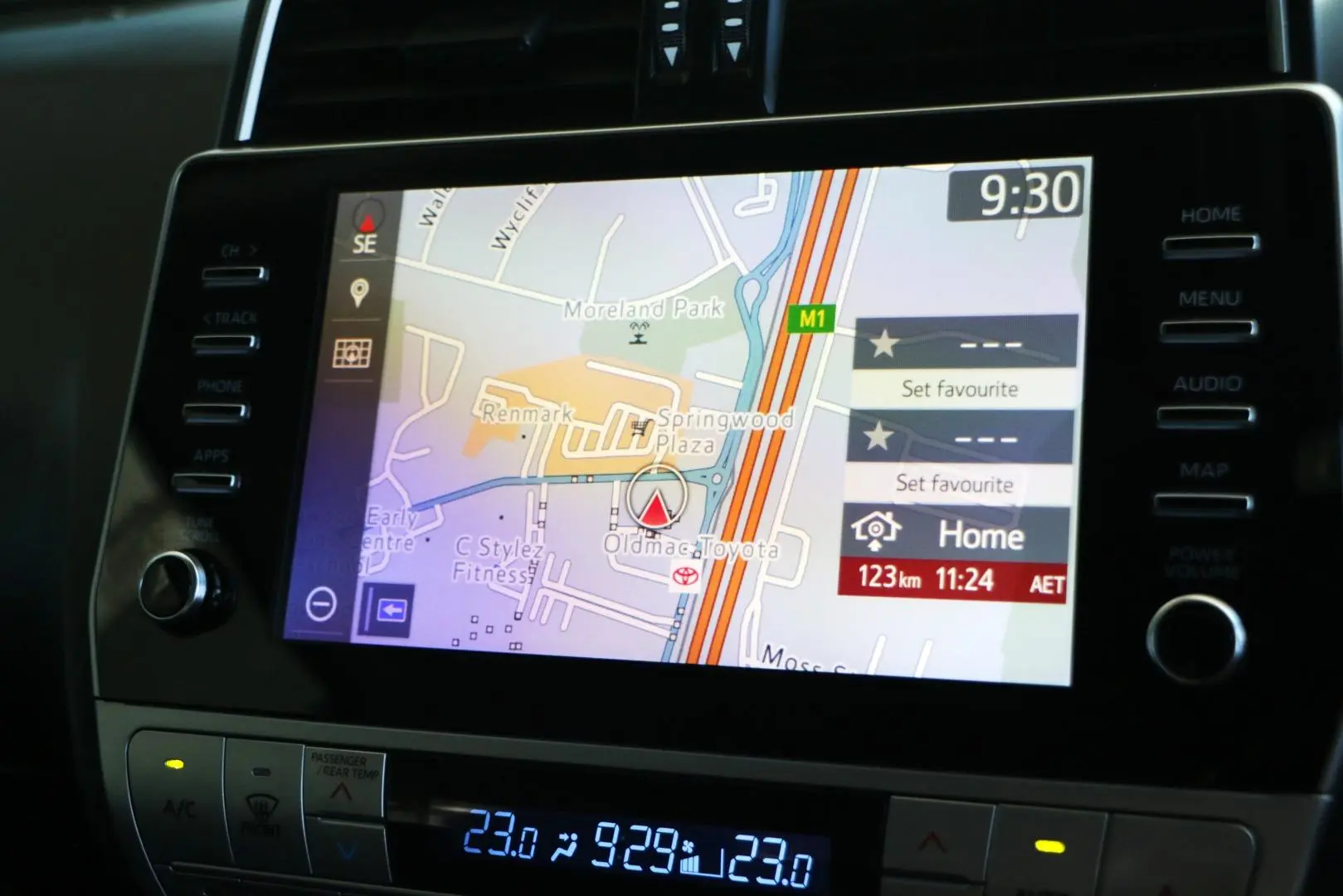 2021 Toyota Landcruiser Prado Gallery Image 10