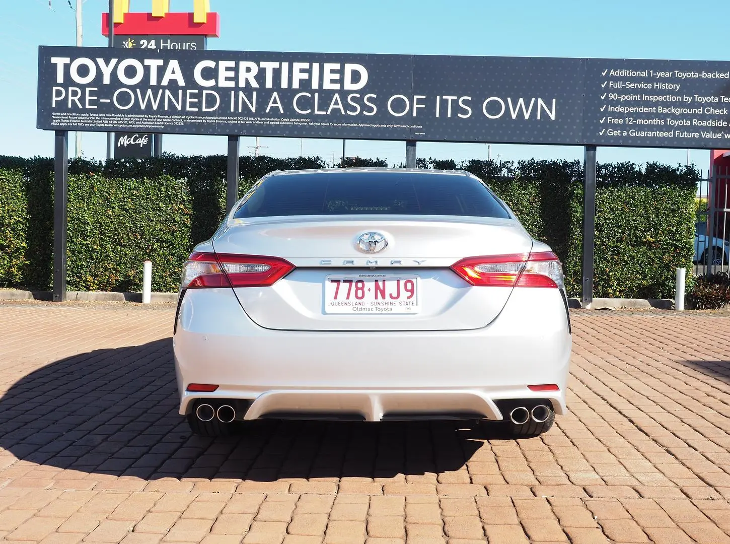 2018 Toyota Camry Gallery Image 8