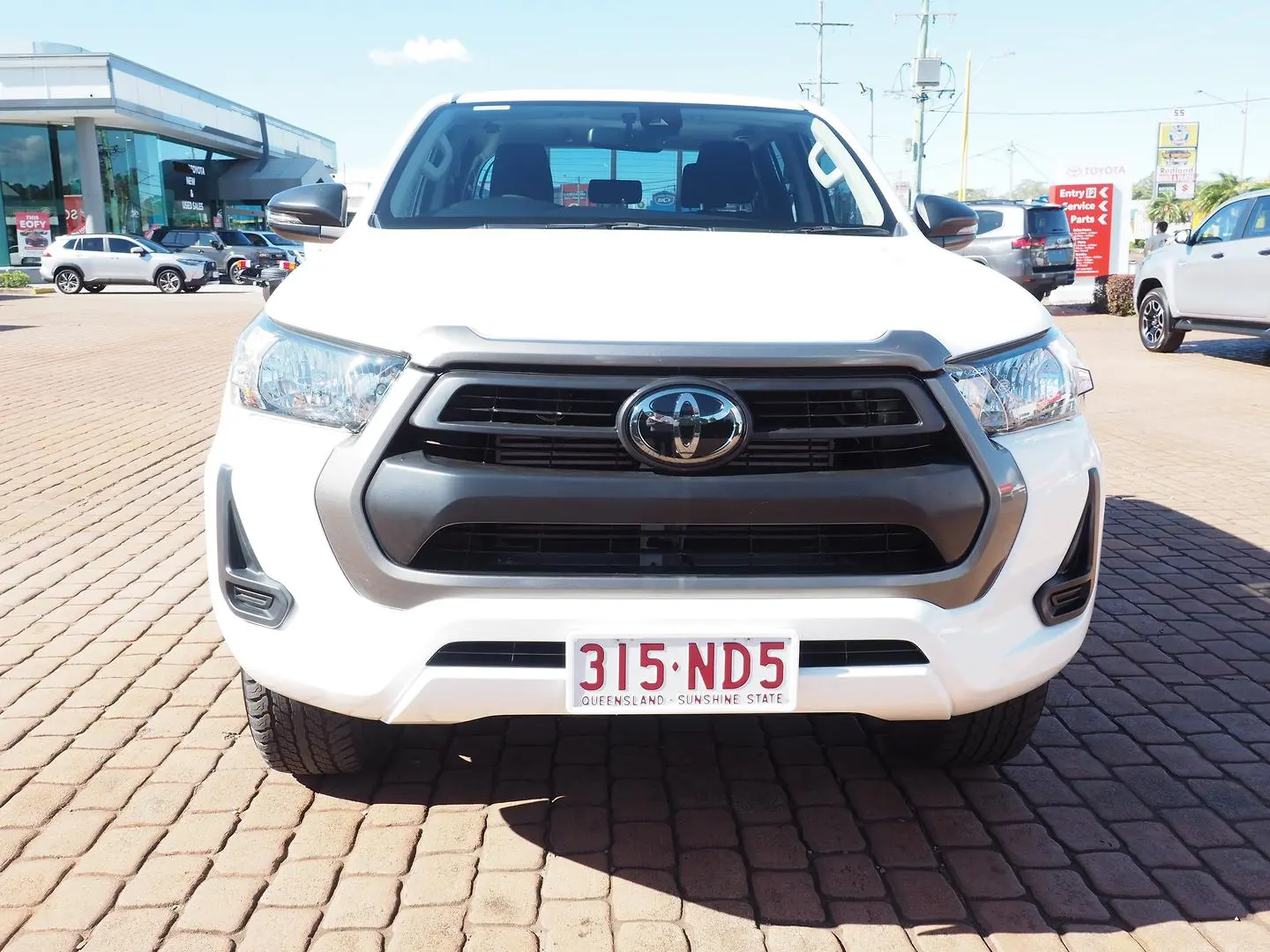 2022 Toyota Hilux Gallery Image 10