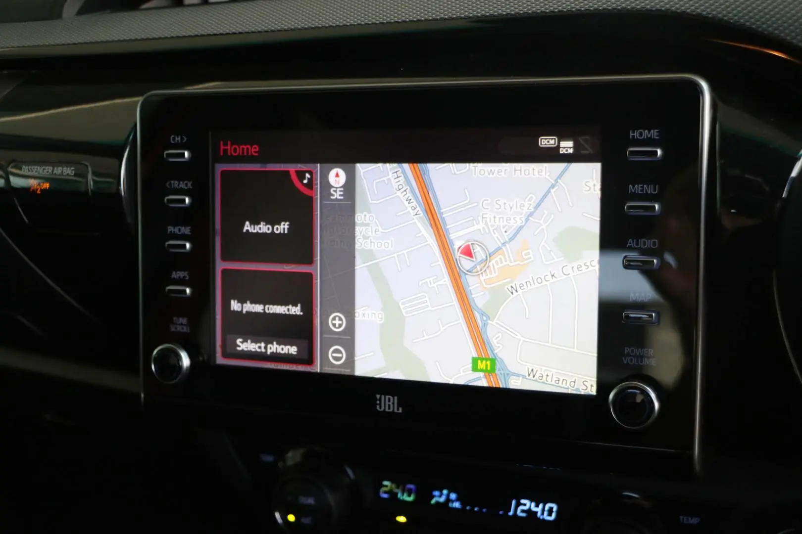 2023 Toyota Hilux Gallery Image 13