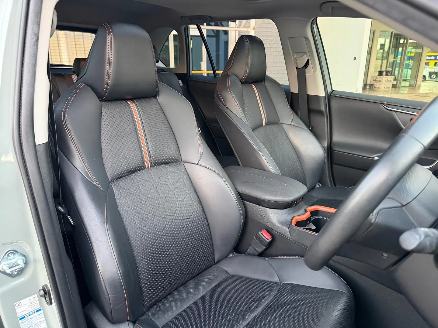 2020 Toyota RAV4 Gallery Image 5