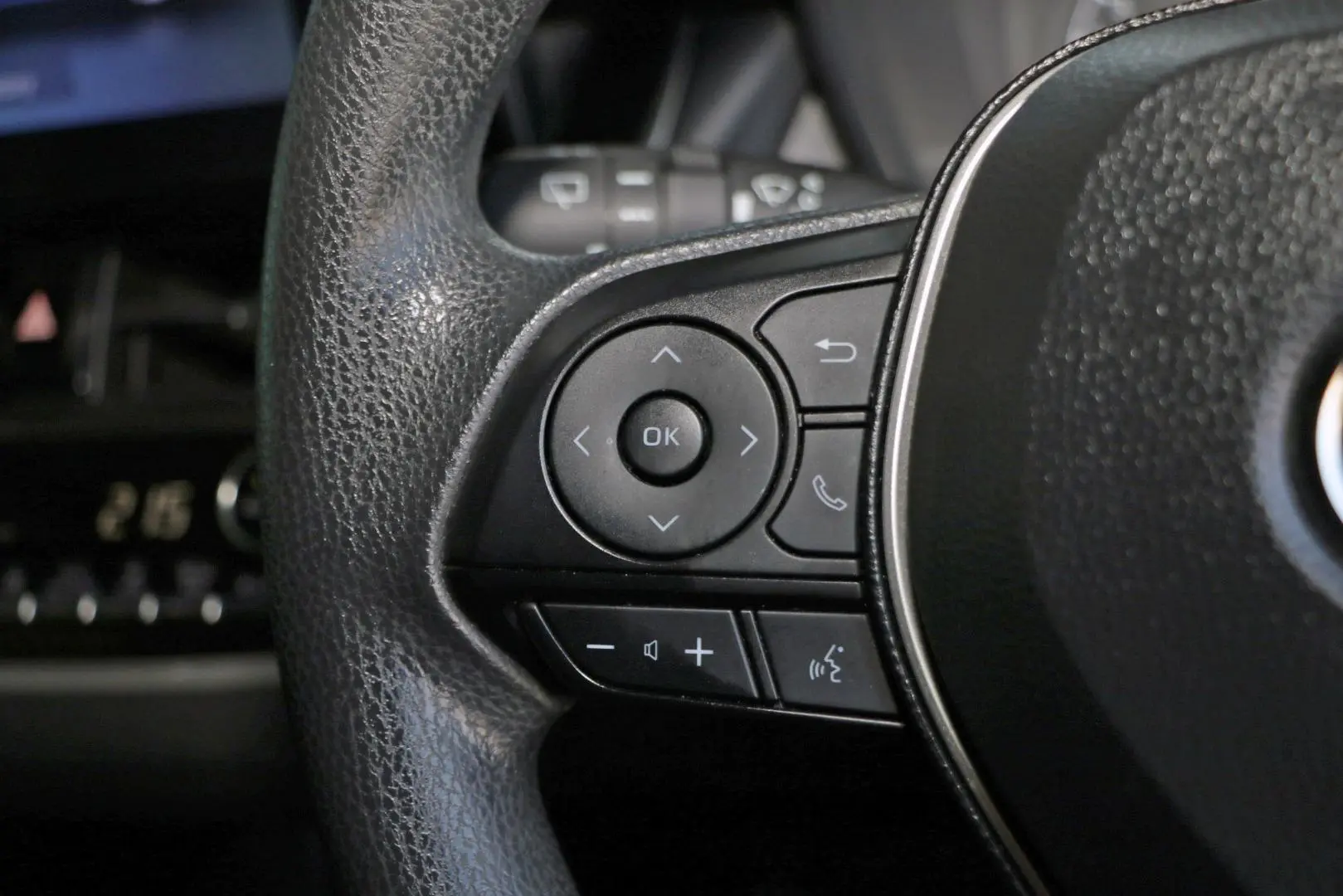 2020 Toyota Corolla Gallery Image 16