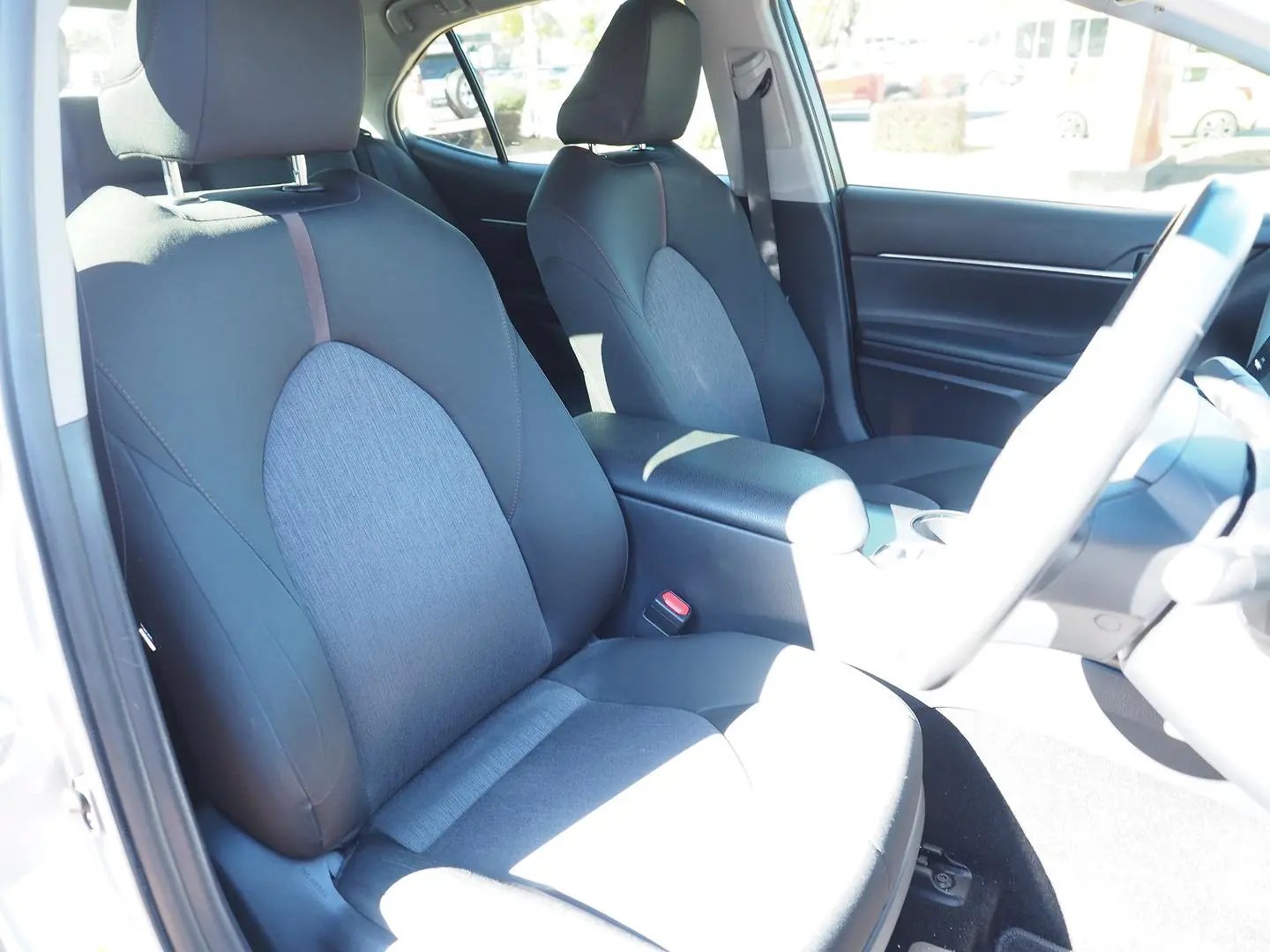 2018 Toyota Camry Gallery Image 24
