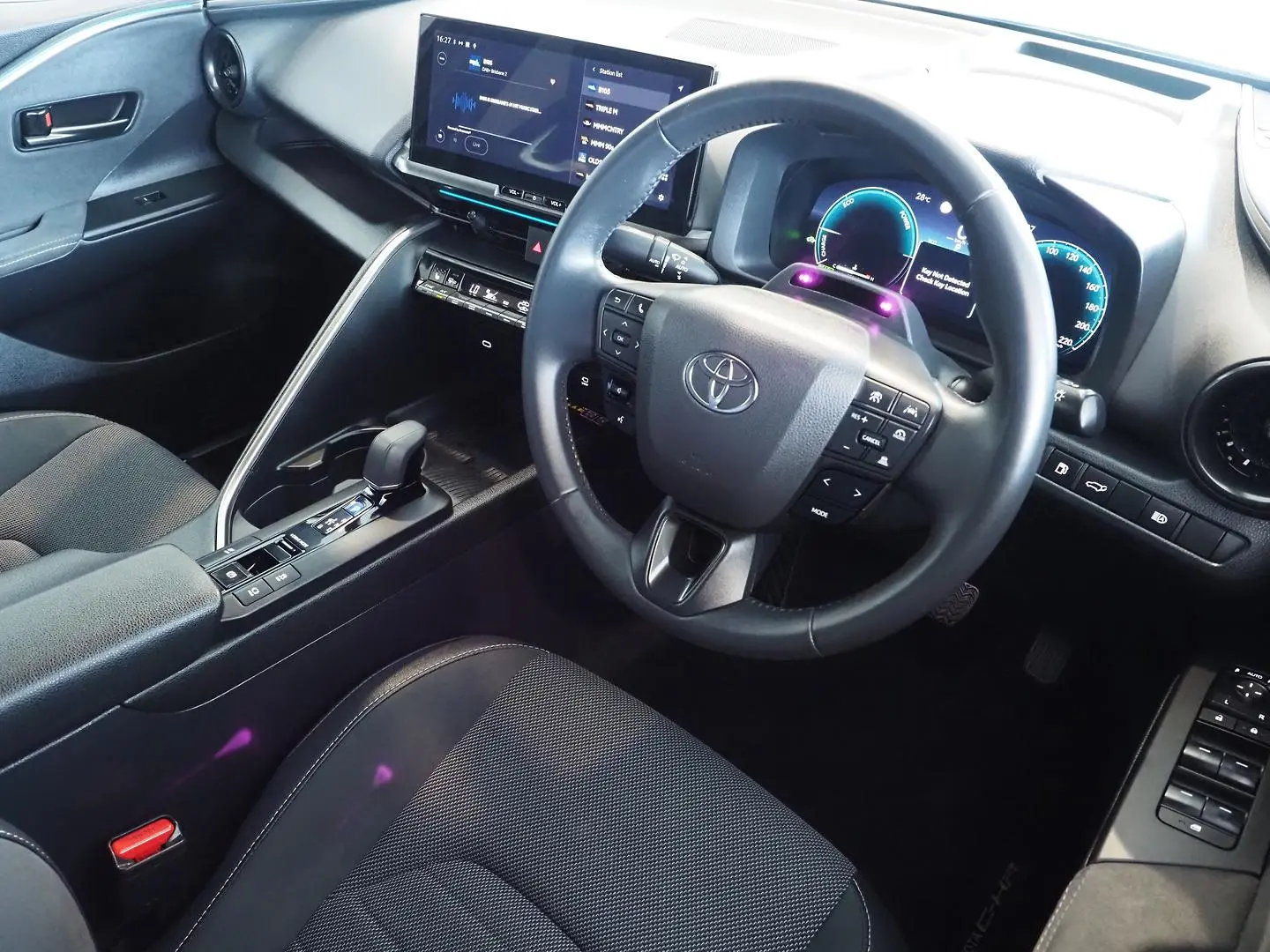 2024 Toyota C-HR Gallery Image 4