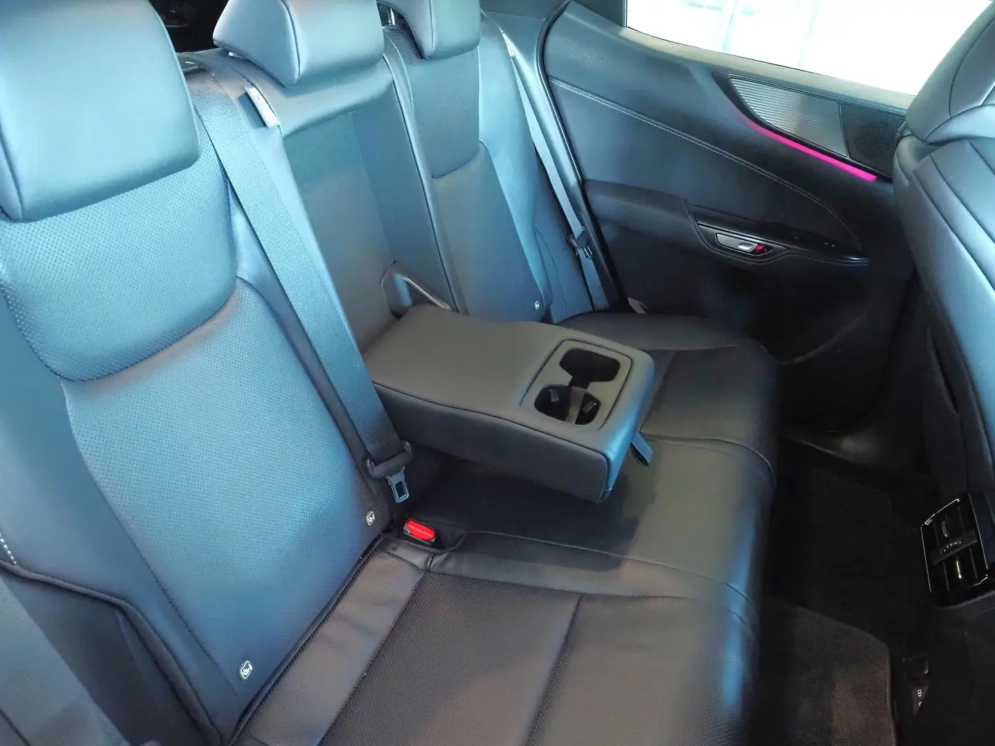 2024 Lexus NX Gallery Image 18
